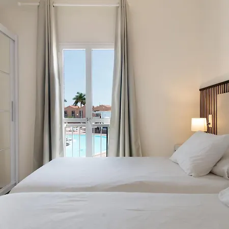 Oasis Pool View Appartement *